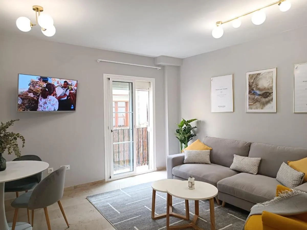 New! Luxury City Center & 2 Balconies Málaga Spagna